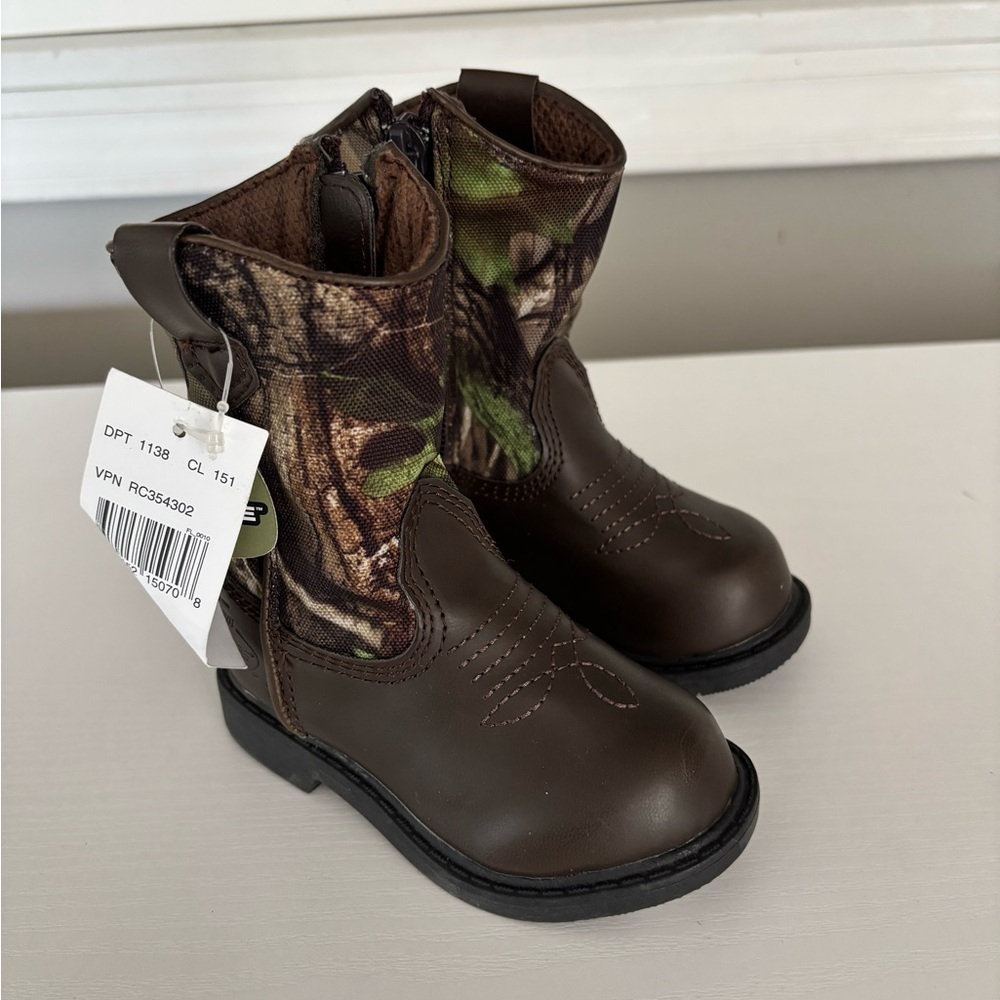 Toddler Realtree Dustin Jr. Camo Boots size 5